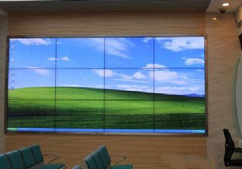 上高液晶拼接屏的另类用法。